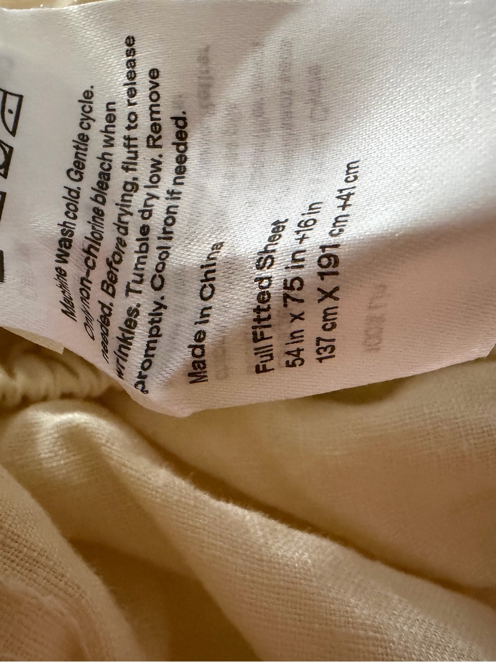 Quince European Linen Fitted Sheet Set in Butter Yellow Full - Picture 5 of 6
